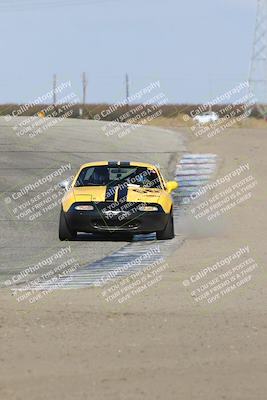 media/Nov-16-2024-CalClub SCCA (Sat) [[641f3b2761]]/Group 1/Race (Outside Grapevine)/